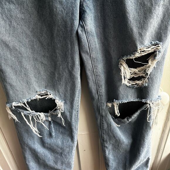 Madewell Baggy Straight Jeans in Earlhurst Wash Ripped Edition - Picture 5 of 11